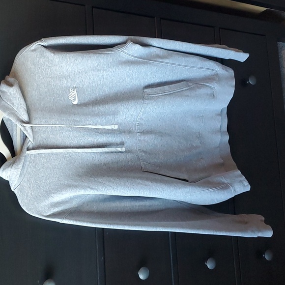 Nike Tops - Nike Hoodie